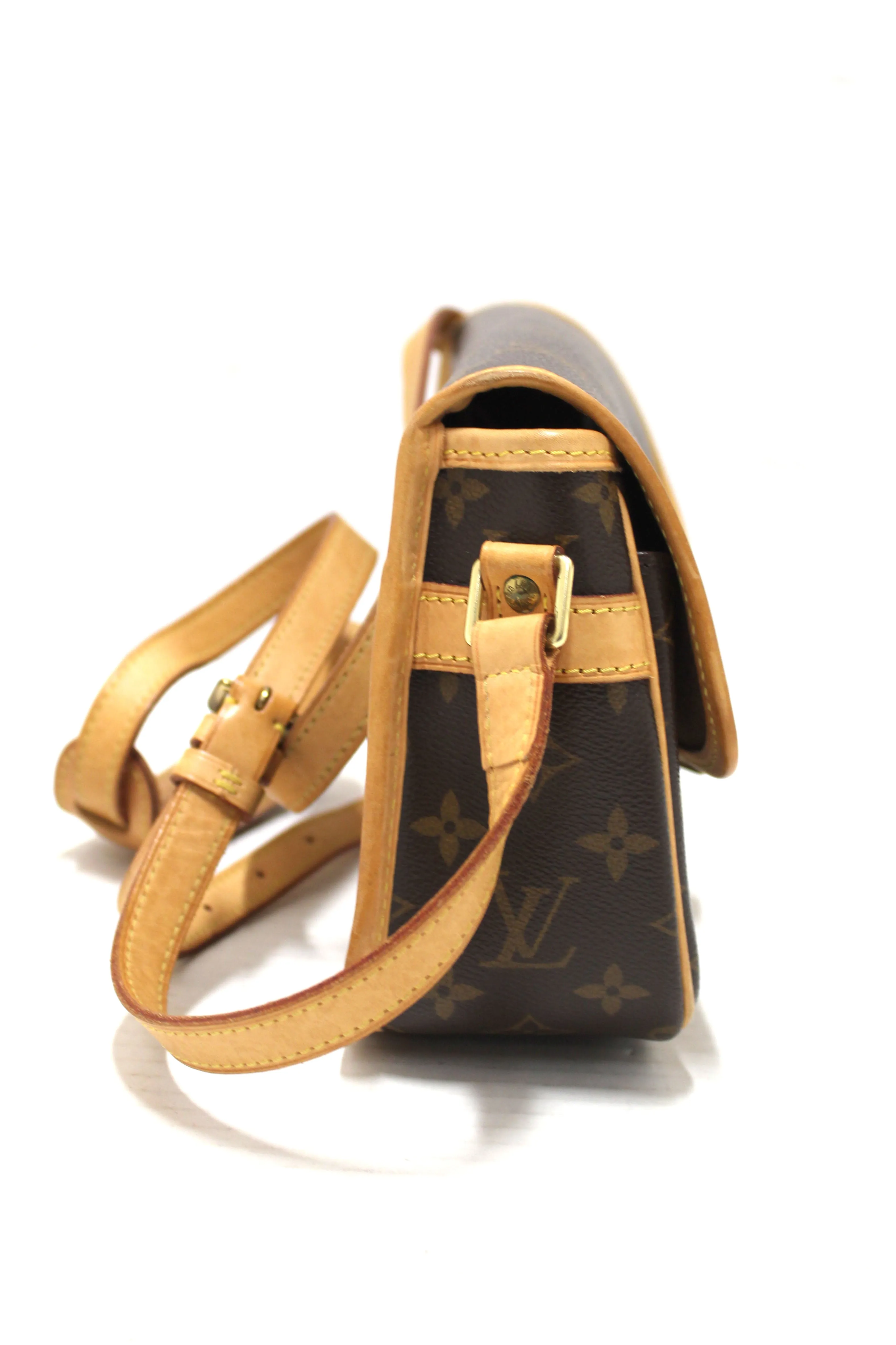 Authentic Louis Vuitton Classic Monogram Sologne Messenger Bag