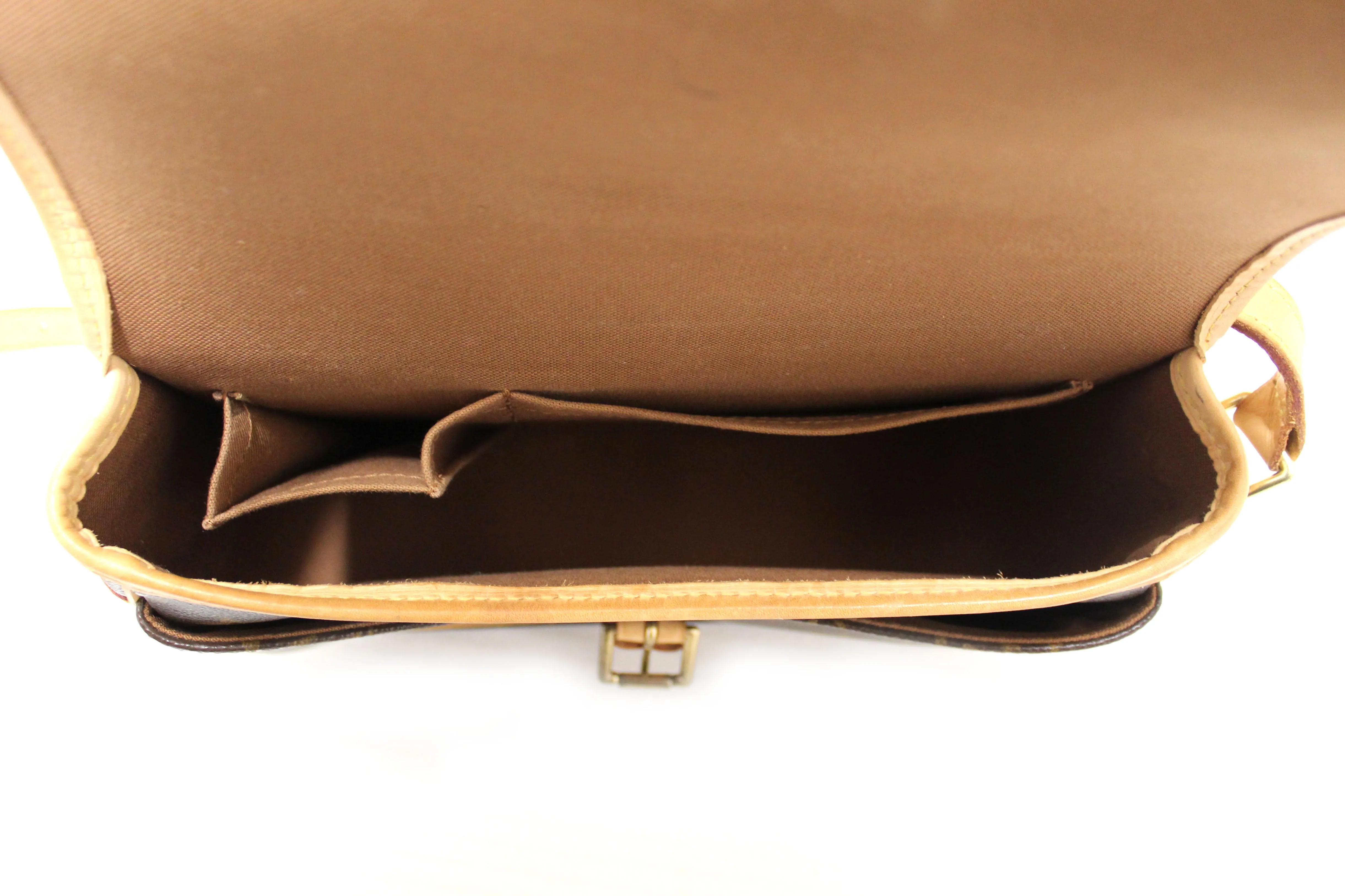 Authentic Louis Vuitton Classic Monogram Sologne Messenger Bag