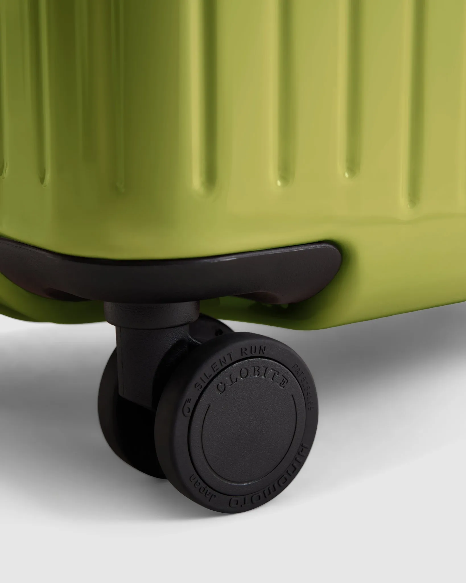 Carry On Suitcase - Wasabi Green