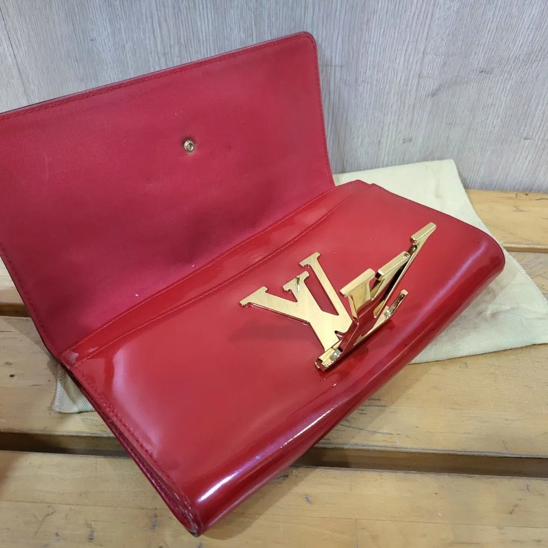 Louis Vuitton M90199 Pochette Louise Vernis Rogue W25 × H14 × D4cm