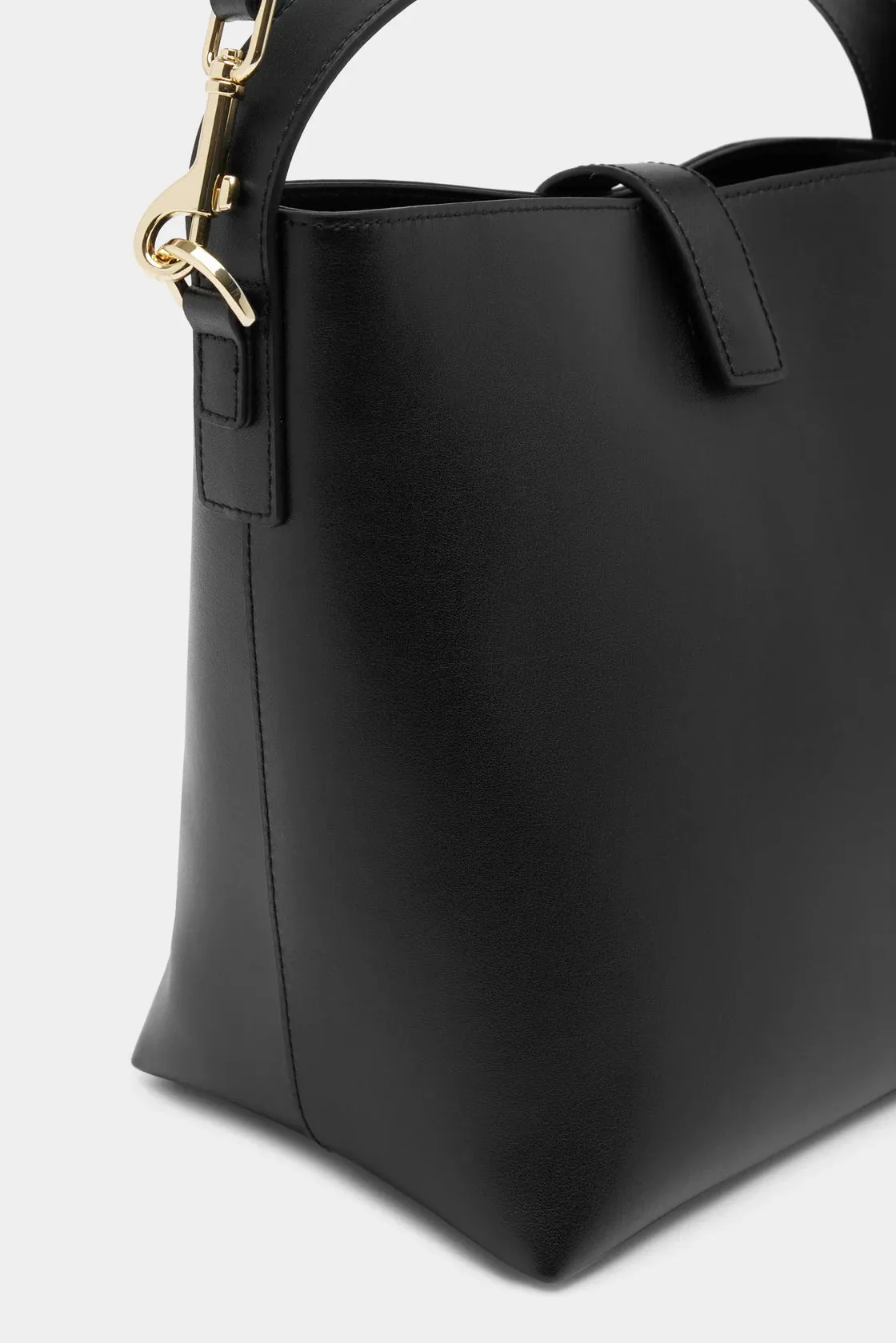 Penny bucket bag black