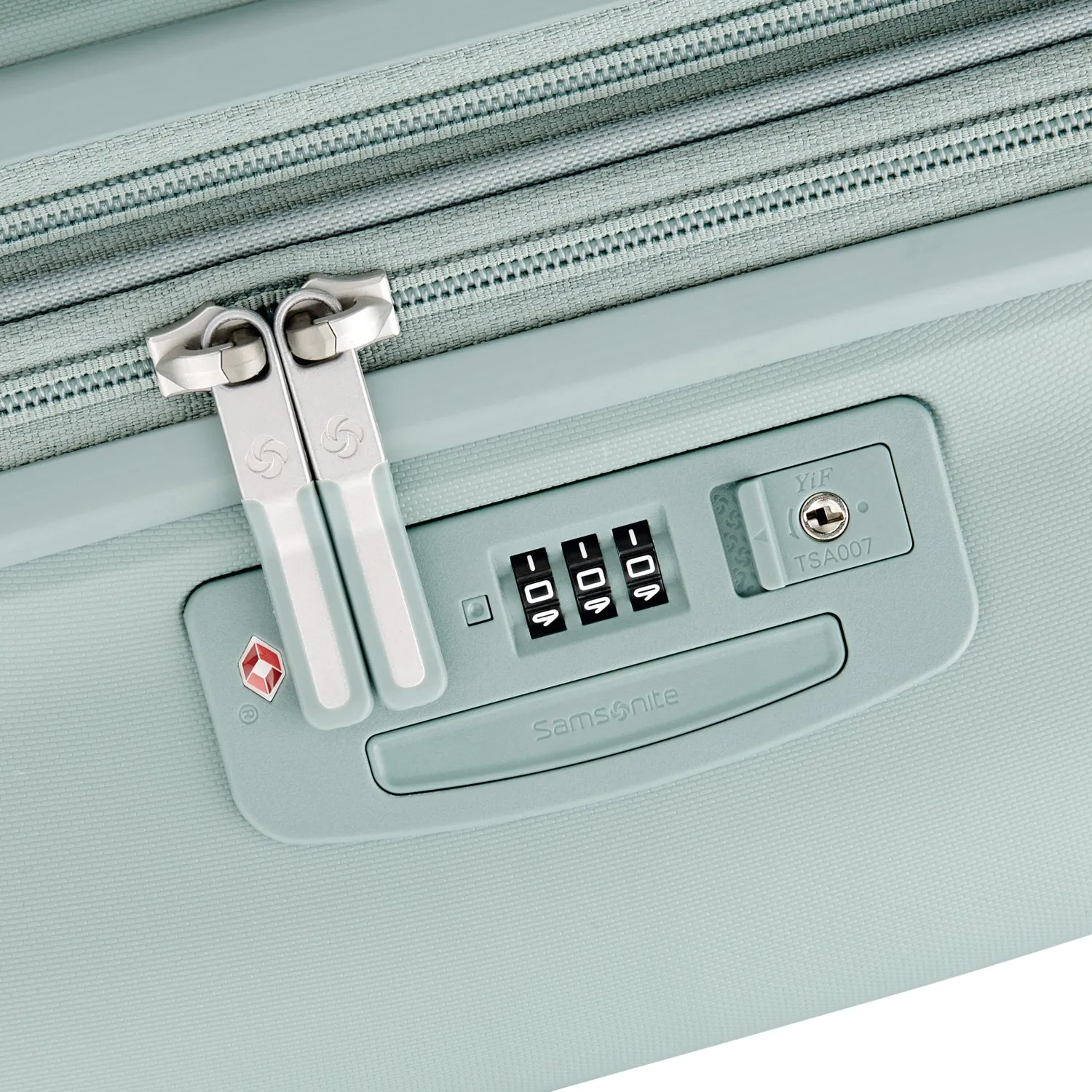 Samsonite Elevation™ Plus 22x14x9 Spinner Carry-on