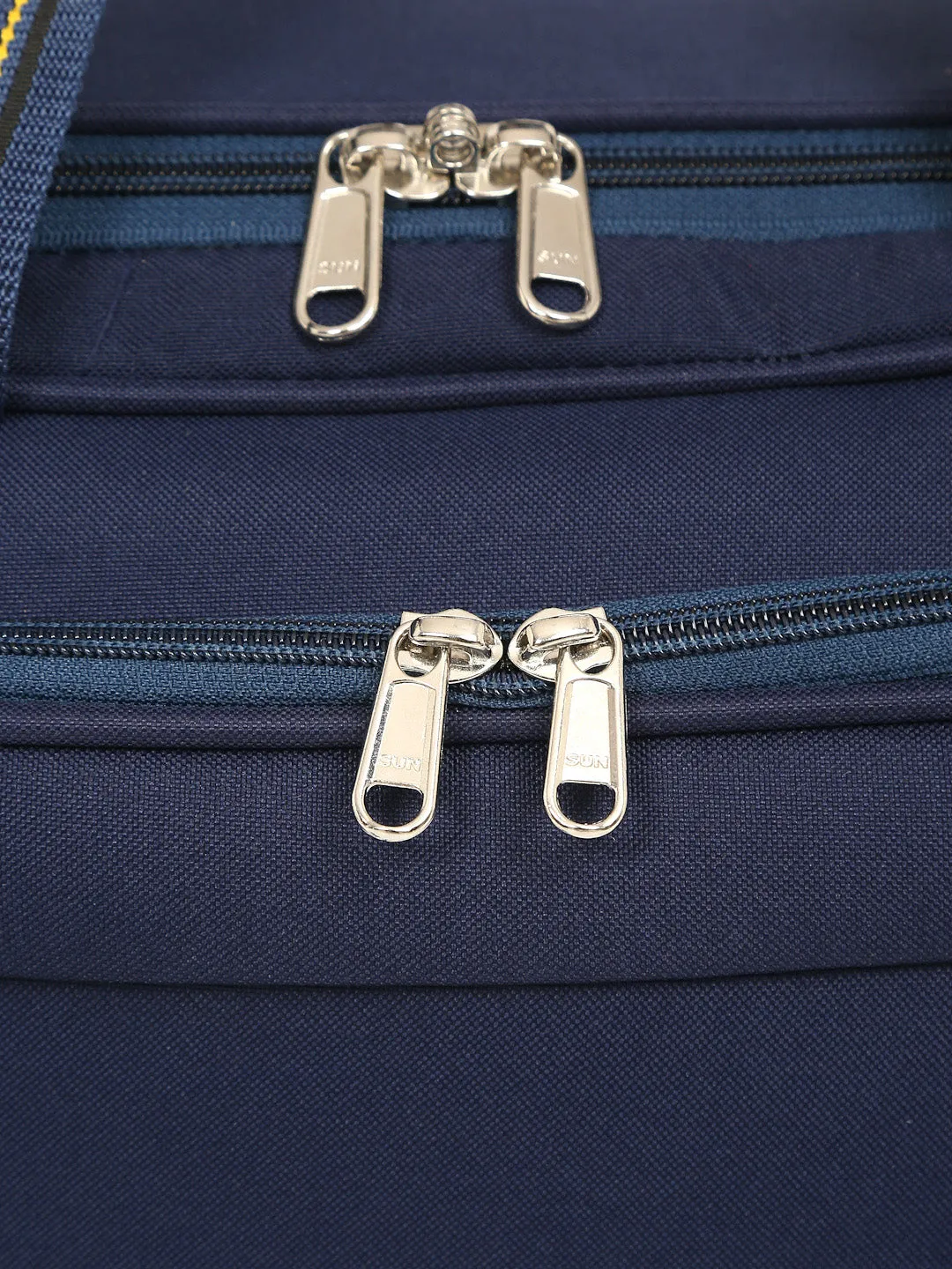 Teakwood Rolling Medium Duffel Bag (Blue)